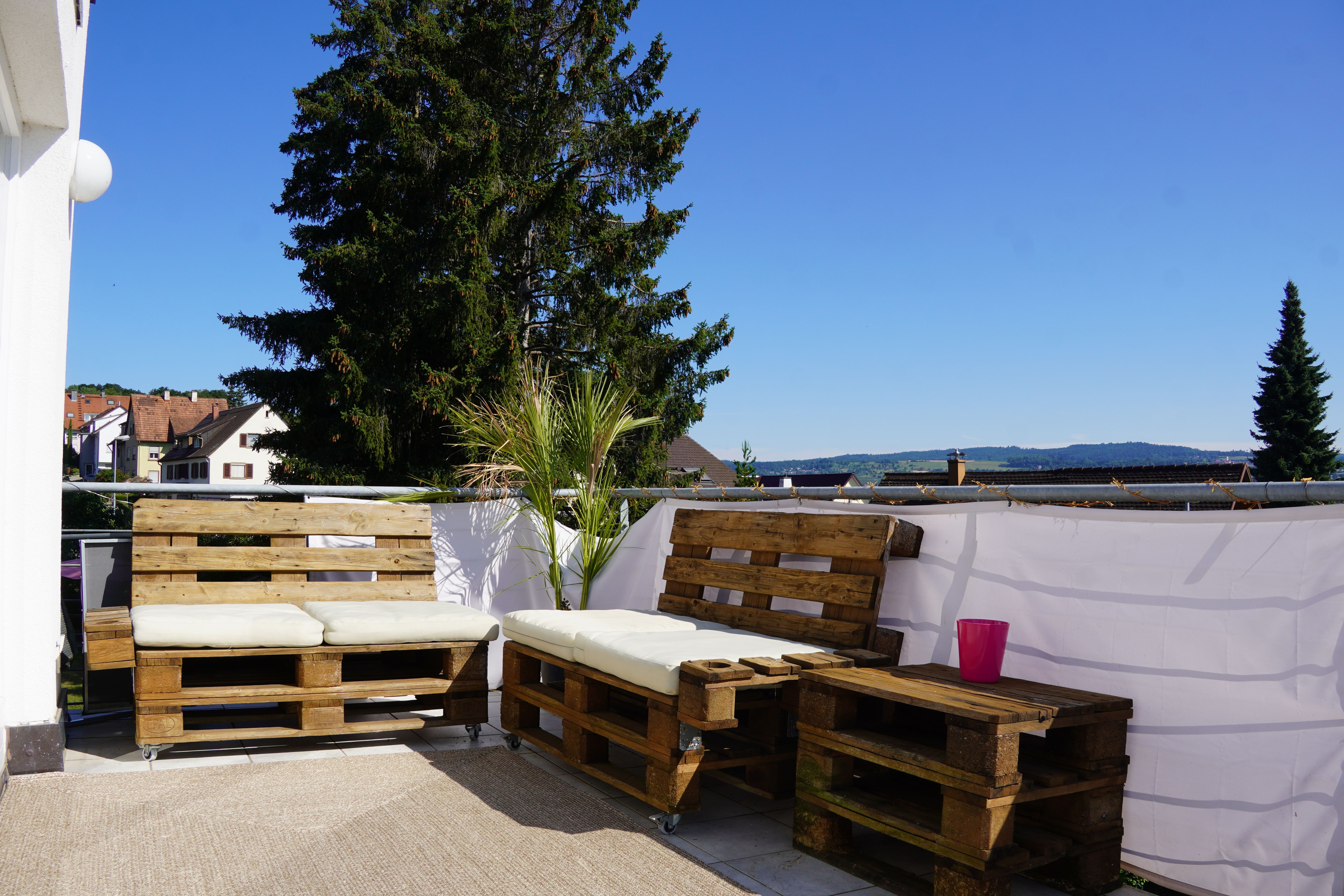 Spacious, Fully Furnished Top-Floor Apartment With Lake View And Near Lido For Temporary Rent - 11