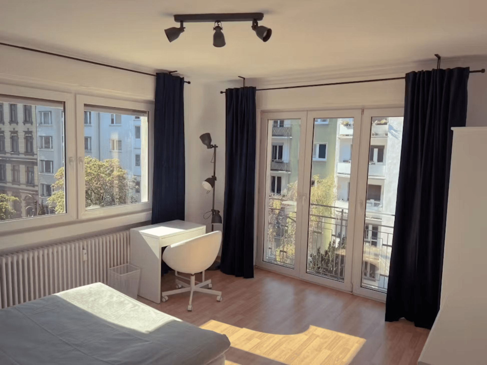 Wonderful And Spacious Room In Frankfurt Westend - 7