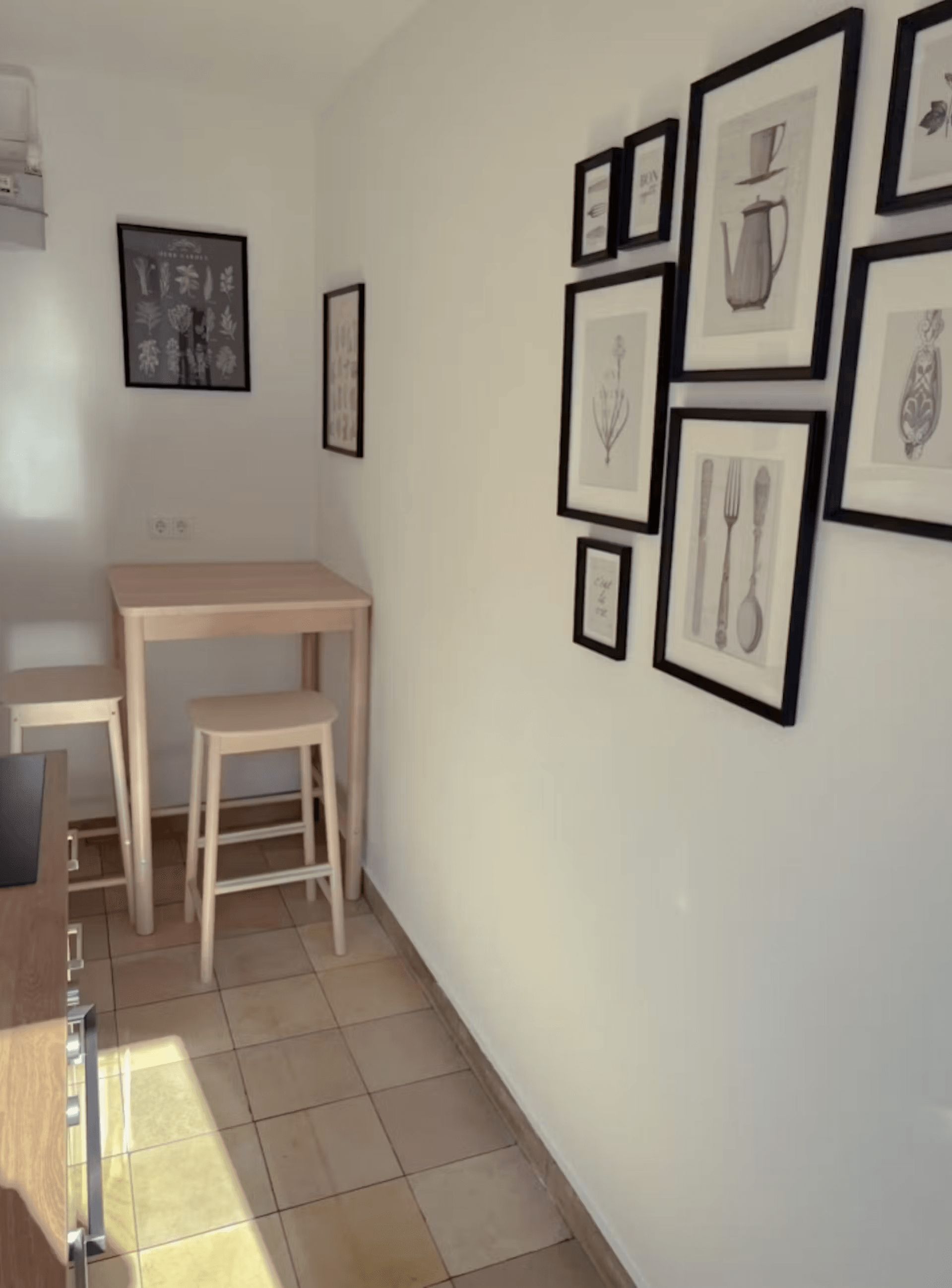 Wonderful And Spacious Room In Frankfurt Westend - 3