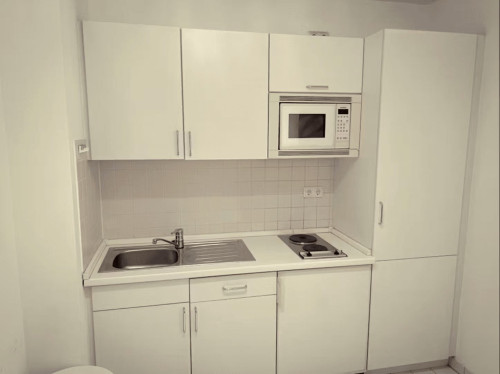 Gorgeous & great room in Westend North