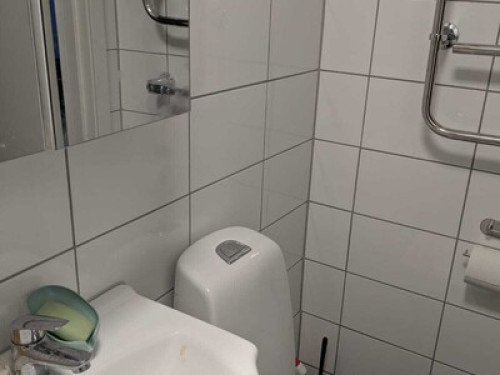 Nice comfortable room own bath/wc