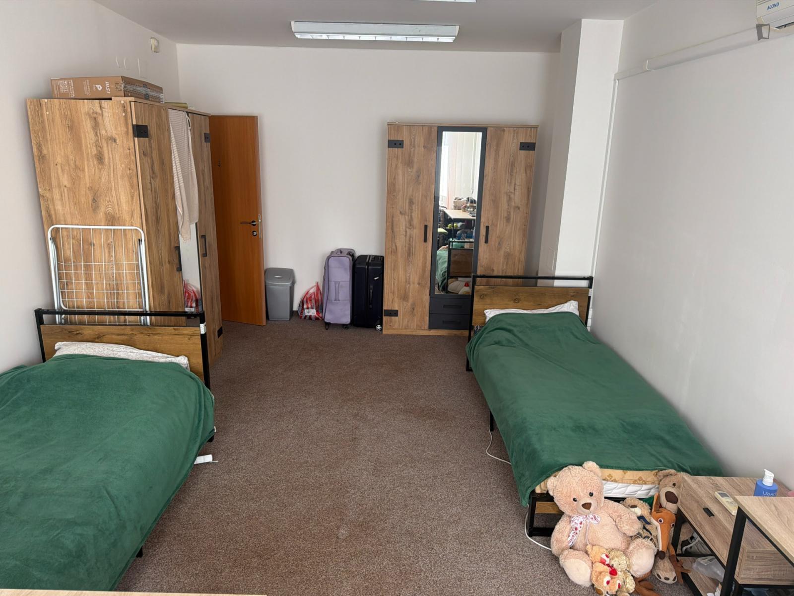 Big Twin Bedroom In The Vinohrady District - 1