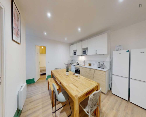 Pleasant double bedroom in Hôpital-Saint-Louis - Gallery - 7