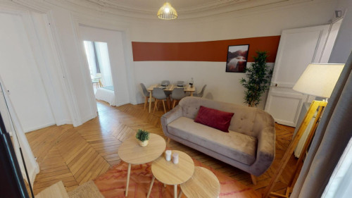 Sublime double bedroom in Quartier du Faubourg-du-Roule - Gallery - 16