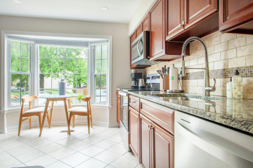 Holly Avenue, Fairfax, VA - Gallery - 7