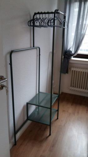 Spacious single bedroom in a 5-bedroom apartment near Elbruchstraße transport station