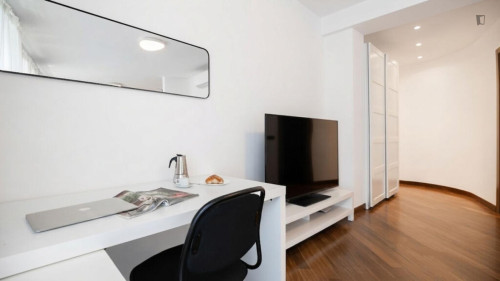 Splendid 2-bedroom apartment near Università Cattolica del Sacro Cuore  - Gallery - 39