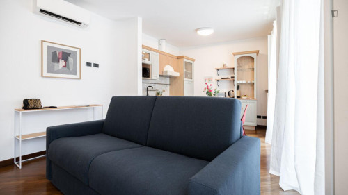 Splendid 2-bedroom apartment near Università Cattolica del Sacro Cuore  - Gallery - 25