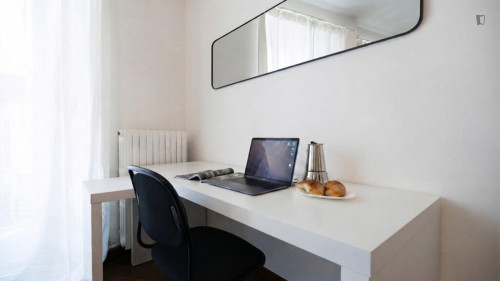 Splendid 2-bedroom apartment near Università Cattolica del Sacro Cuore  - Gallery - 38