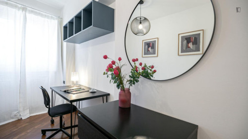 Splendid 2-bedroom apartment near Università Cattolica del Sacro Cuore  - Gallery - 19