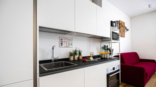 Cool 1-bedroom flat in Corvetto - Gallery - 7