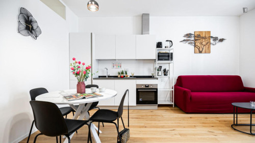Cool 1-bedroom flat in Corvetto - Gallery - 10
