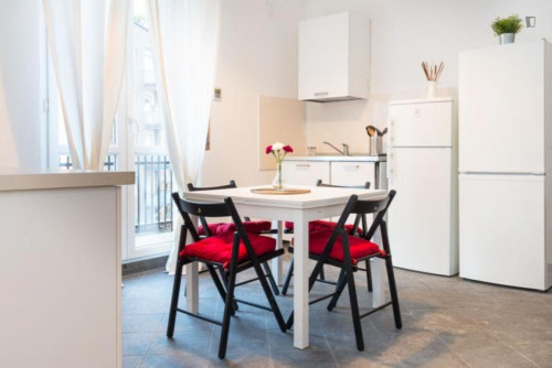Cozy double room with a balcony, in Cesano Boscone - Gallery - 7