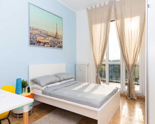 Cozy double room with a balcony, in Cesano Boscone - Gallery - 14