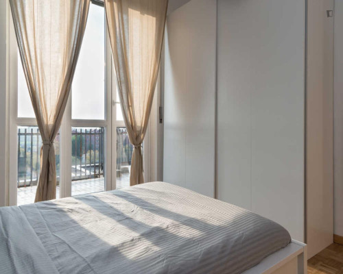 Cozy double room with a balcony, in Cesano Boscone - Gallery - 15
