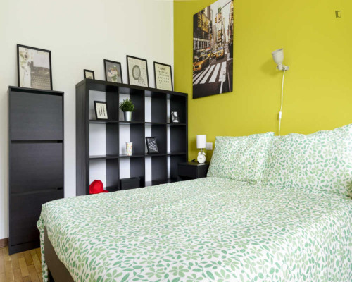 Bright double bedroom in the Gallaratese district - Gallery - 18