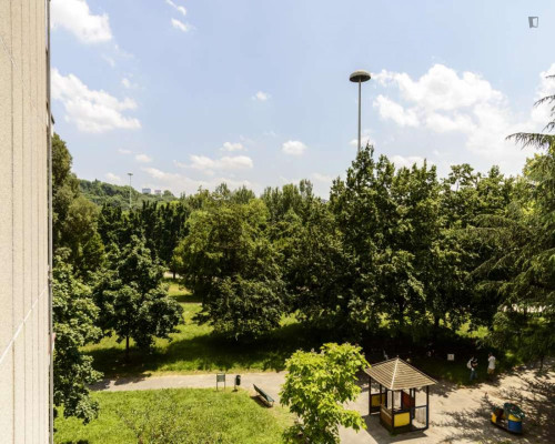 Bright double bedroom in the Gallaratese district