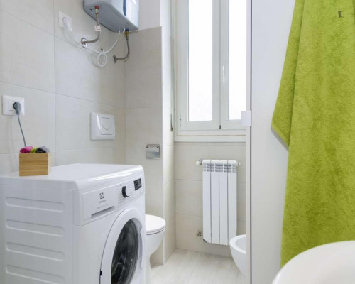 Bright double bedroom in the Gallaratese district