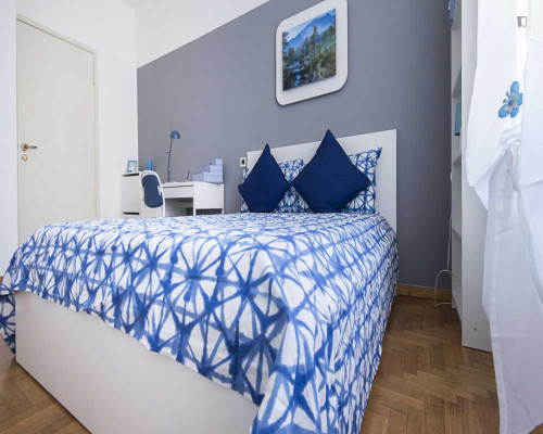 Bright double bedroom near the University of Milan - Bicocca - Gallery - 16