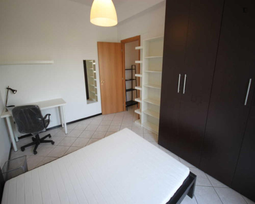 Cozy double bedroom near the LUM School Of Management