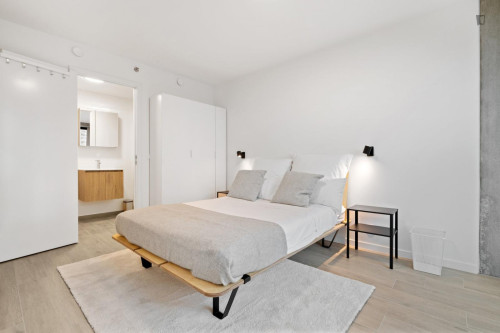 Stylish 1-bedroom flat in the well-connected and urban Brussels North area - Gallery - 11