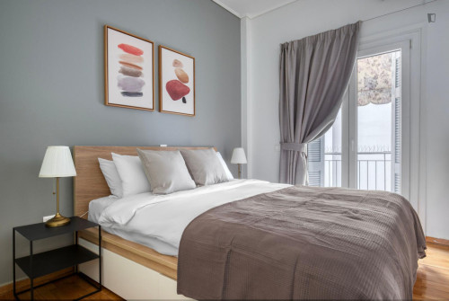 Charming 2-bedroom flat near the University of Economics and Business - Gallery - 6