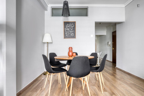 Inviting 2-bedroom flat near the Panormou subway station
