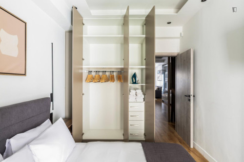 Welcoming 2-bedroom flat near the University of Piraeus