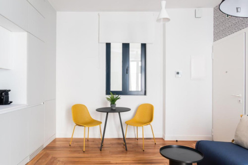 Very cool 1-bedroom apartment in Omonoia - Gallery - 7