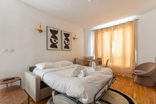 Modern 2BR Apartment with AC near Place d'Italie