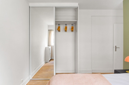 Chic 2-Bedroom in the Heart of Paris - Gallery - 17