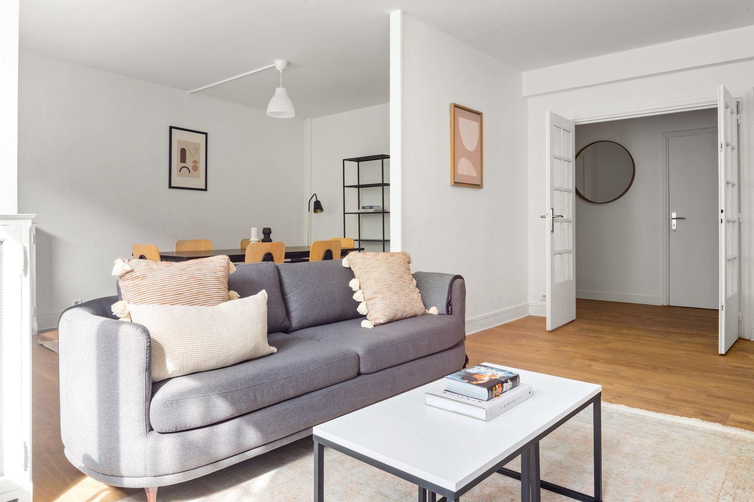 Chic 2-Bedroom In The Heart Of Paris - 3