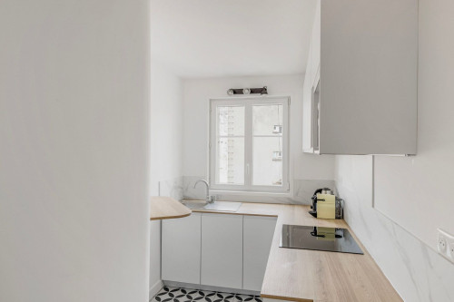 Elegant One-Bedroom Oasis in Paris - Gallery - 17