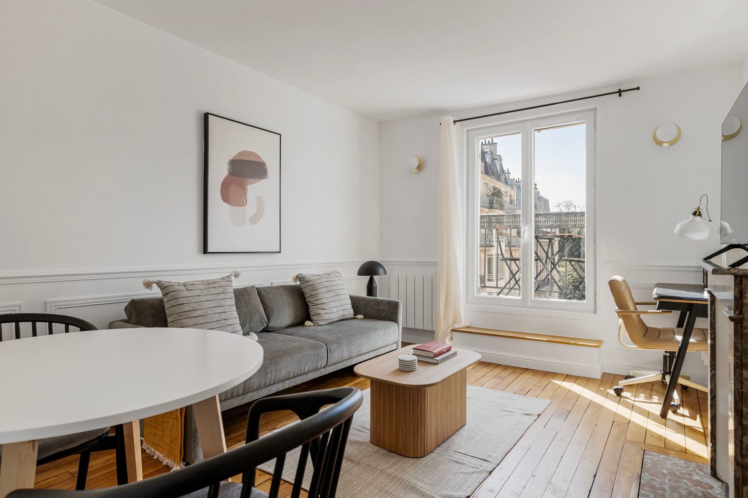 Elegant One-Bedroom Oasis In Paris - 15