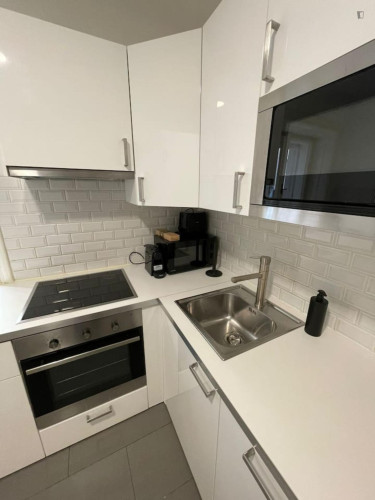Tasteful 2-bedroom apartment in Nibelungenviertel - Gallery - 9