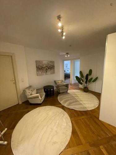 Tasteful 2-bedroom apartment in Nibelungenviertel