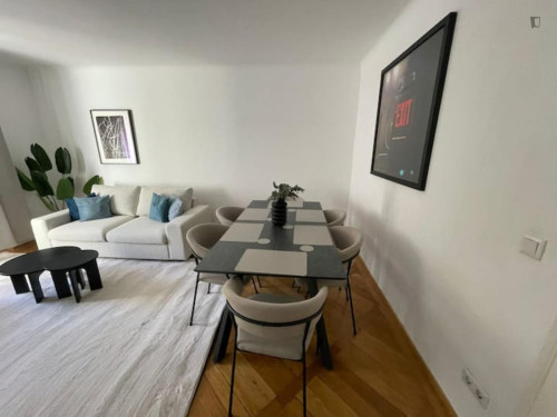 Tasteful 2-bedroom apartment in Nibelungenviertel - Gallery - 12