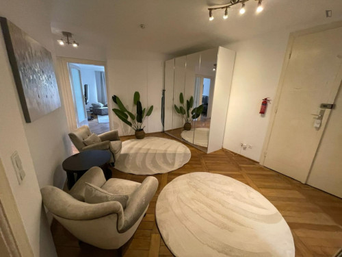 Tasteful 2-bedroom apartment in Nibelungenviertel
