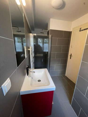 Tasteful 2-bedroom apartment in Nibelungenviertel - Gallery - 8