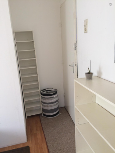 Homely double bedroom in Stadsdriehoek - Gallery - 11