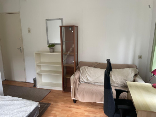 Homely double bedroom in Stadsdriehoek - Gallery - 16