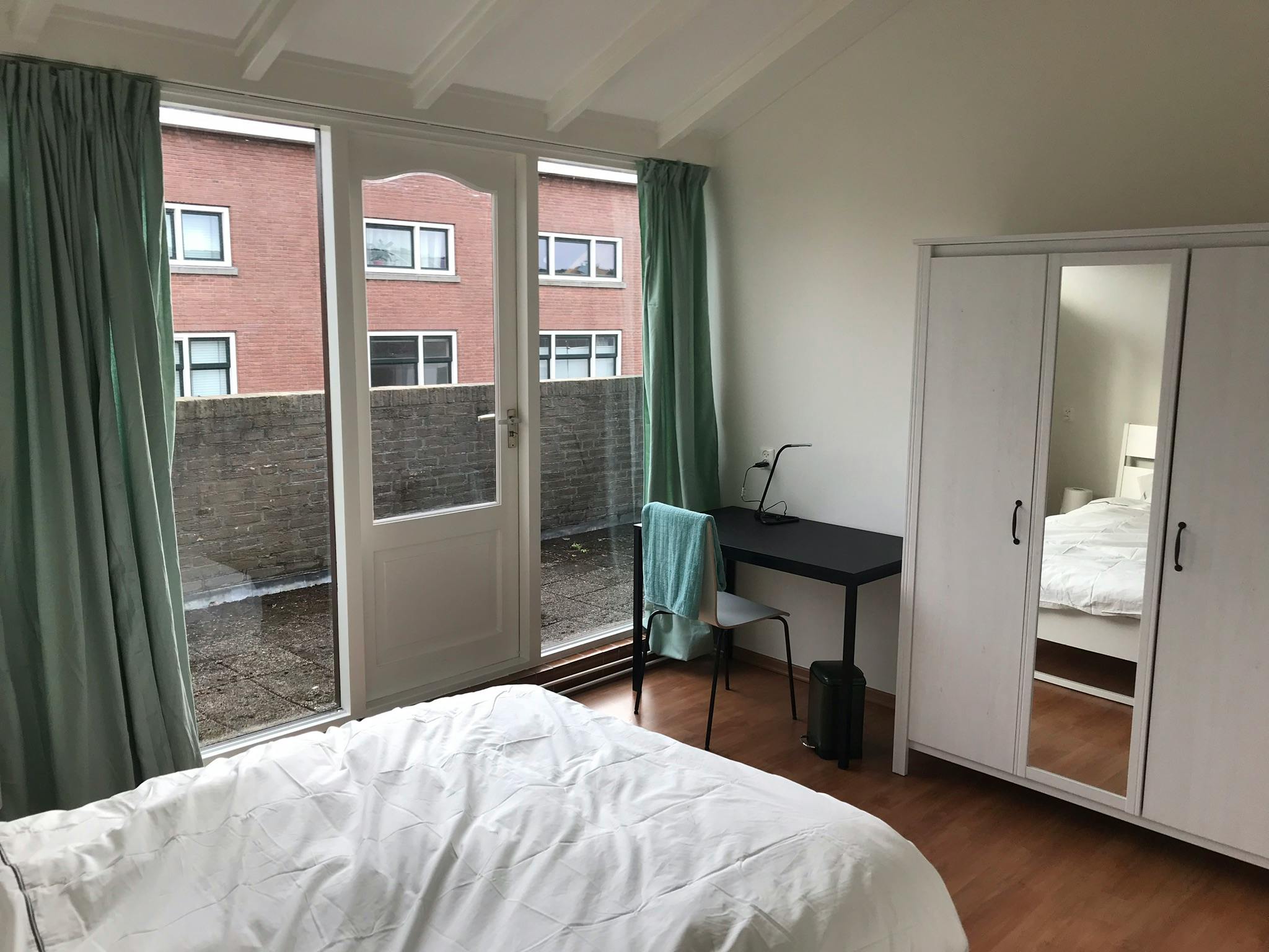 Private Room - 1