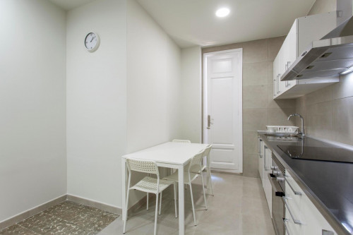 Exquisite double bedroom near popular Parc Gulliver - Gallery - 7