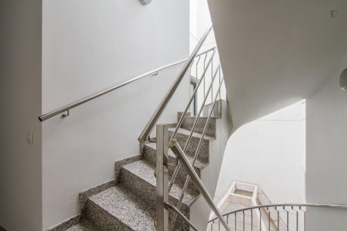 Modern 3-bedroom apartment in well-connected Sarrià-Sant Gervasi