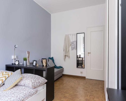 Bedroom in Cesano Boscone with window - Gallery - 22