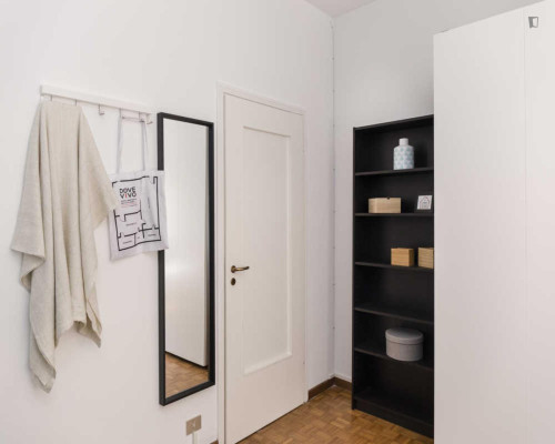 Bedroom in Cesano Boscone with window - Gallery - 23