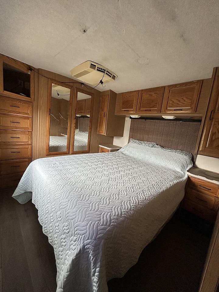 X-RV Secluded Location/rooftop Balcony - 6