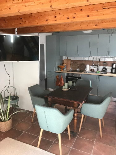 Charming Maisonette Apartment in Renovated Old Building