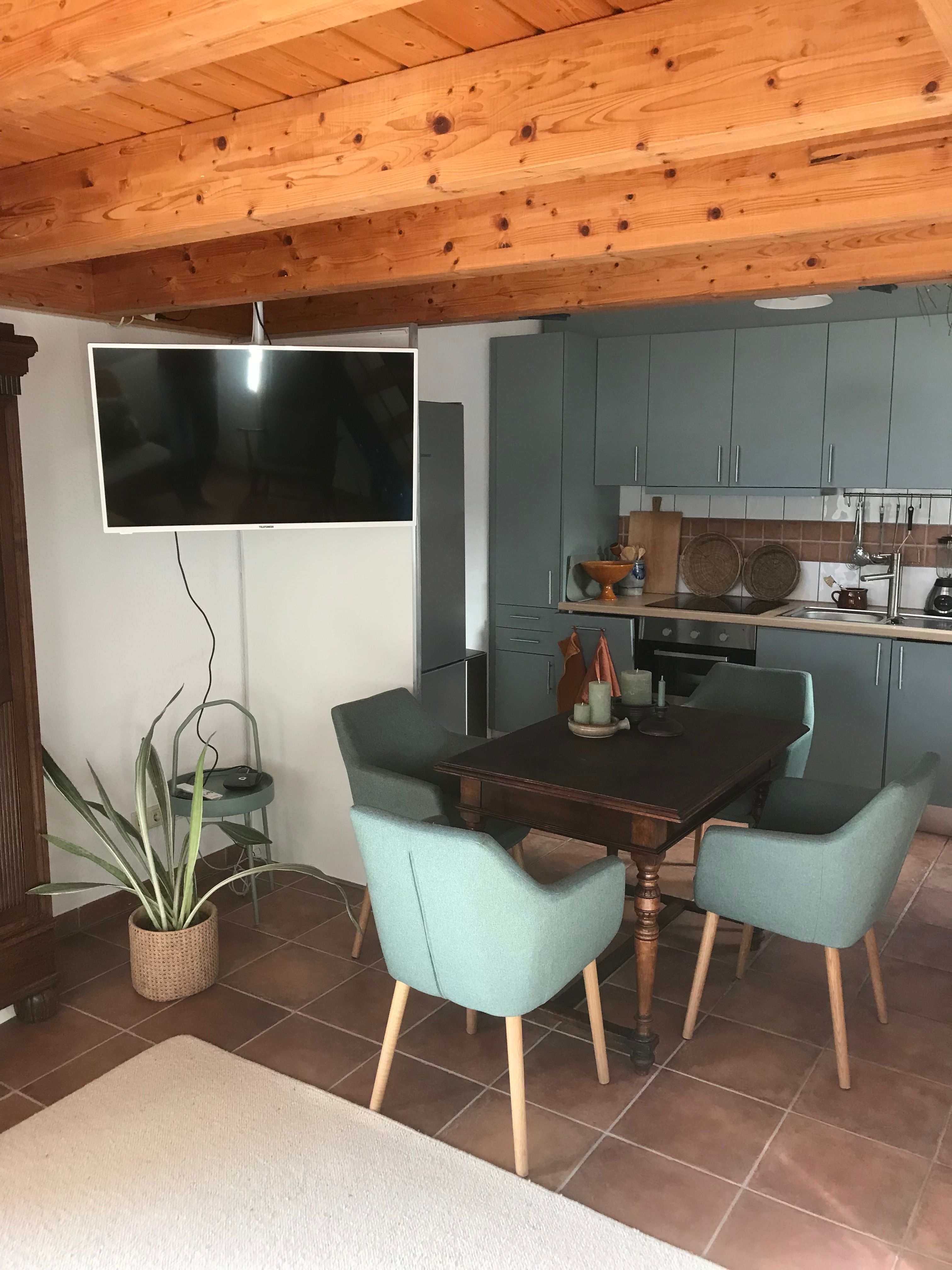 Charming Maisonette Apartment In Renovated Old Building - 14