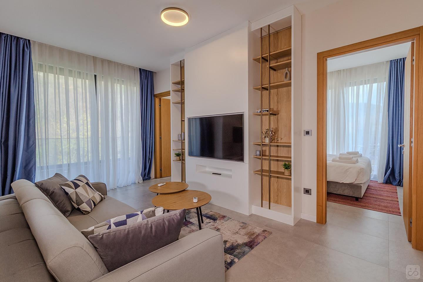 Premium Suite - 3 BR - 2
